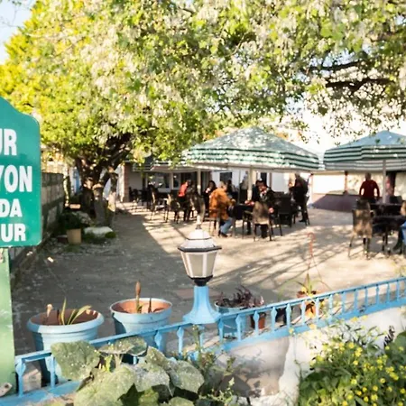 Huzur Ve Cay Bahcesi *