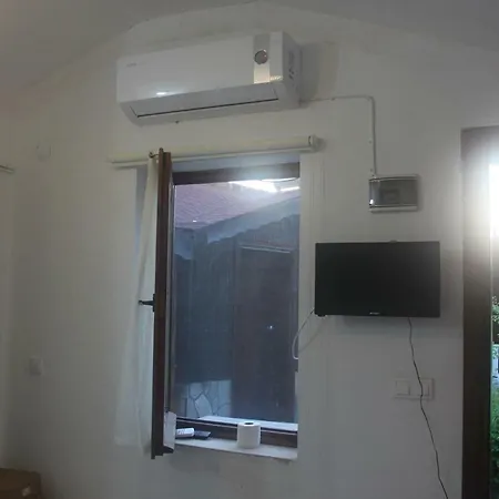 Huzur Ve Cay Bahcesi Δωμάτια σε οικογενειακή κατοικία *